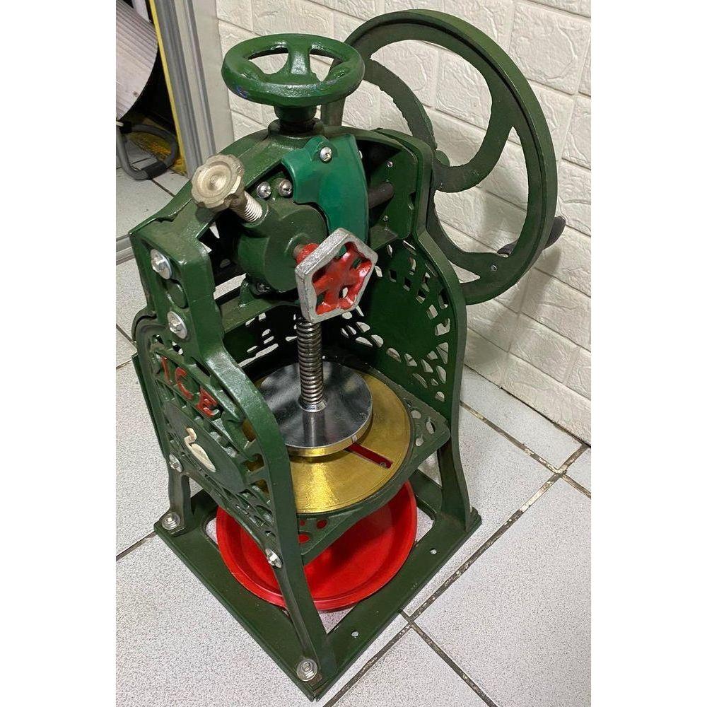 Meiho Manual Ice Shaving Machine - KHM Megatools Corp. Meiho Manual Ice Shaving Machine - KHM Megatools Corp.